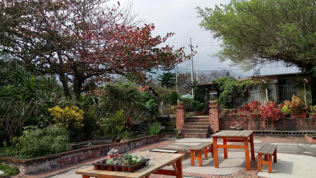 Ferienwohnung 貓居 Ocean House Dahan Exterior foto