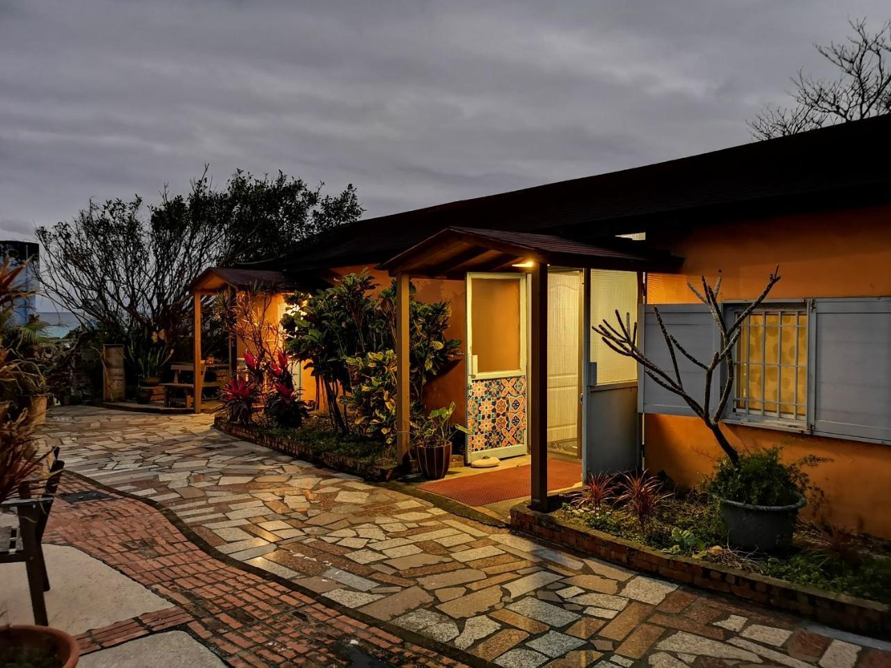 Ferienwohnung 貓居 Ocean House Dahan Exterior foto